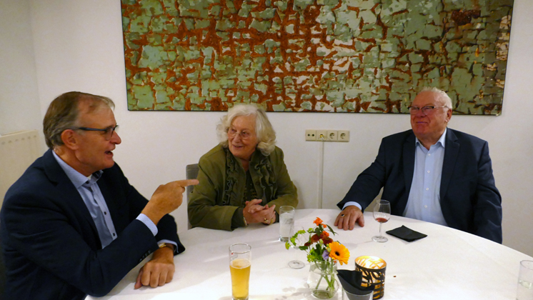 Feestmiddag 20-11-2021011.jpg